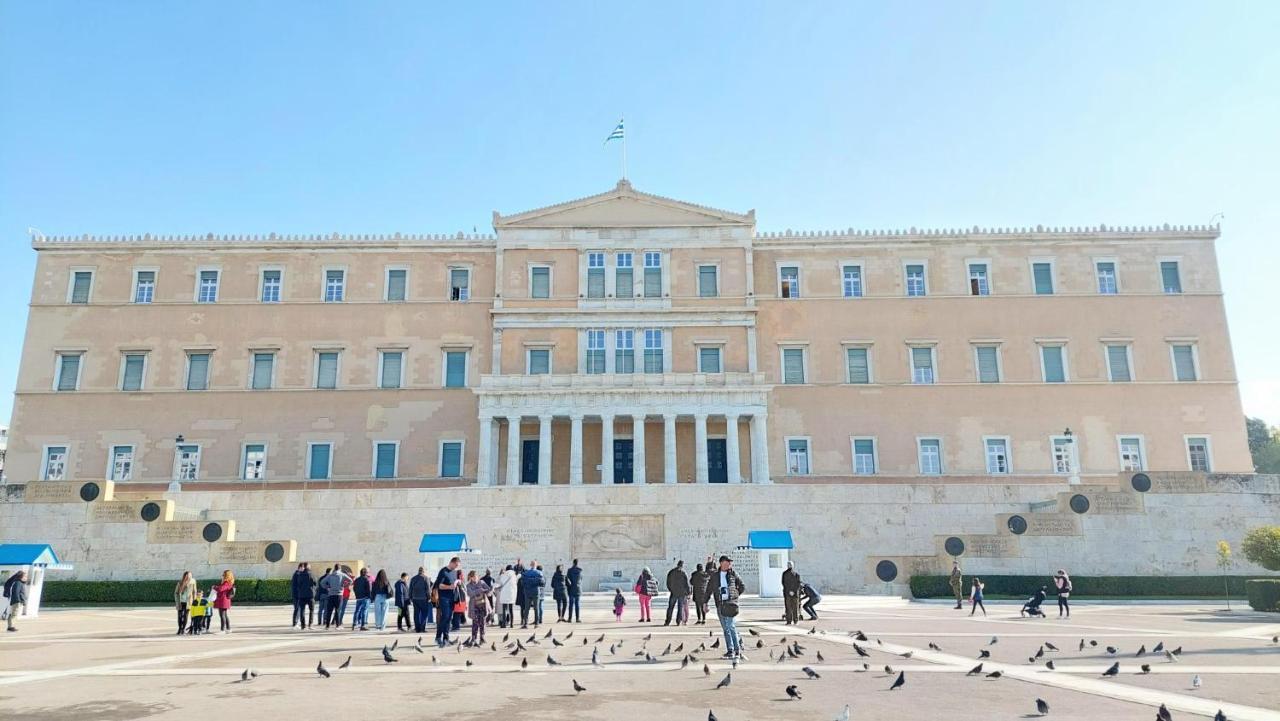 Grand Apartment In Parliament Square Athene Buitenkant foto